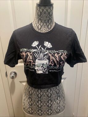 Vans Black Crop T-Shirt with Floral Logo Print NWOT